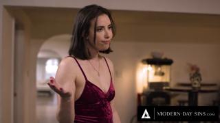 Victoria Voxxx & Casey Calvert control Bisexual dude's climax🚀 in steamy modern-day orgy session