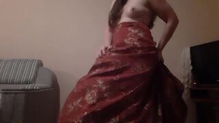 Вылизывают под платьем мою киску и попку  Бурный оргазм - lesbian_illusion