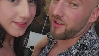 Un couple m'a contacté pour baisers madame