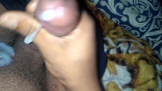 Moreno Desenfreado Molha Bucetinhas com Puro Desejo