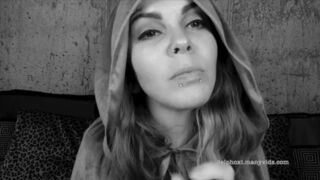 Femme fatale takes control in intense seduction