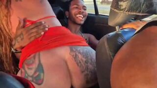 Con Amigos Al Aire Libre