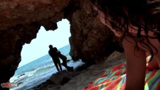Beach-bound bonbons: Charlotte de Castille & Olga Cabaeva's nasty beachside bangin'